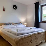 Apartament Udanypobyt Słoneczne *
