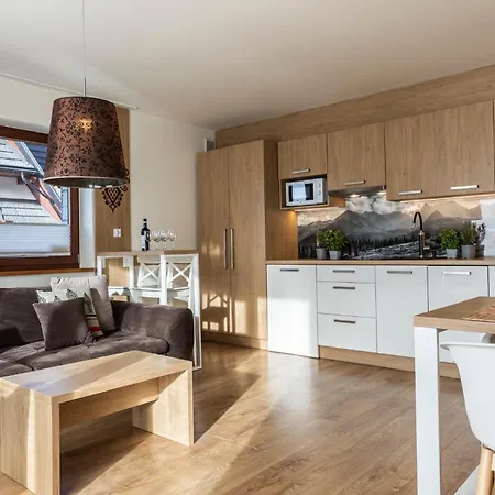 Udanypobyt Sloneczne Apartman *